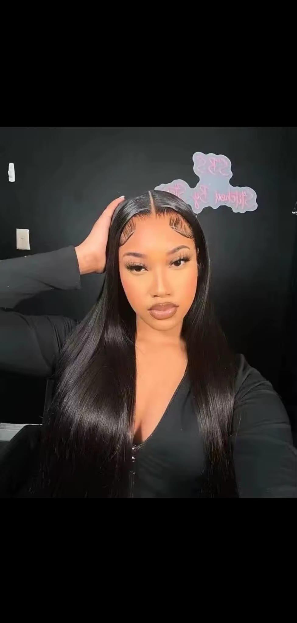 100% Human hair straight wig,
26"  13x4 lace $270❌,
28" 13x4 lace $310✅,
28" 13x6 lace $330❌,
250% density,
Precut lace. Elastic drawstring.